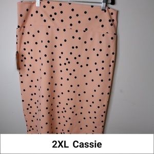 Lularoe CASSIE Pencil Stretch Skirt Polka Dots